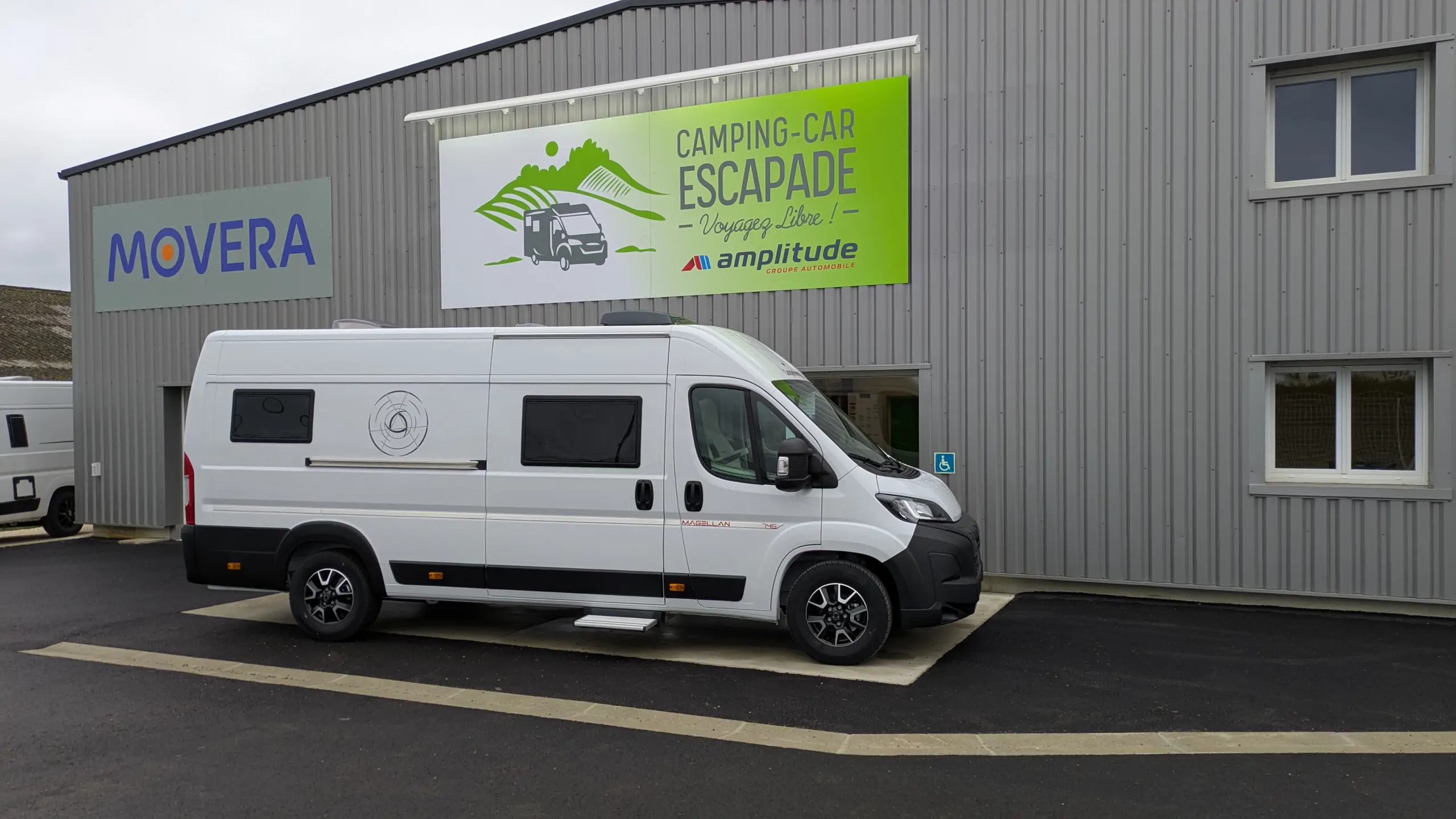 Photo Campereve  Magellan 746