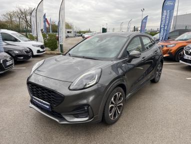 Voir le détail de l'offre de cette FORD Puma 1.0 EcoBoost 155ch mHEV ST-Line 7cv de 2020 en vente à partir de 208.38 €  / mois