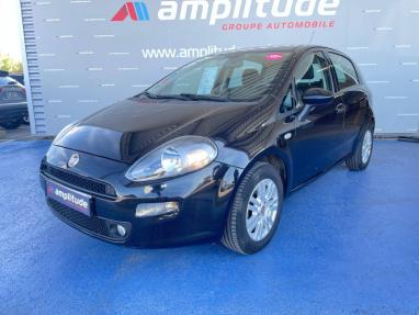 Voir le détail de l'offre de cette FIAT Punto 1.2 8v 69ch Lounge 5p de 2017 en vente à partir de 147.47 €  / mois