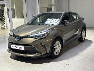 Voir le détail de l'offre de cette TOYOTA C-HR 1.8 Hybride 122ch Active E-CVT de 2022 en vente à partir de 192.51 €  / mois