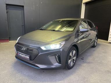 Voir le détail de l'offre de cette HYUNDAI Ioniq Plug-in 141ch Executive de 2019 en vente à partir de 16 499 € 