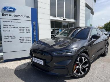 Voir le détail de l'offre de cette FORD Mustang Mach-E 351ch Extended Range 99kWh Premium AWD de 2022 en vente à partir de 323.01 €  / mois