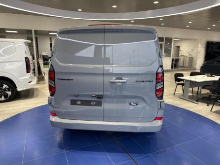 FORD Transit Custom Fg 320 L1H1 2.5 Duratec 232ch Hybride rechargeable Cabine Approfondie Limited CVT à vendre à Orléans - Image n°6